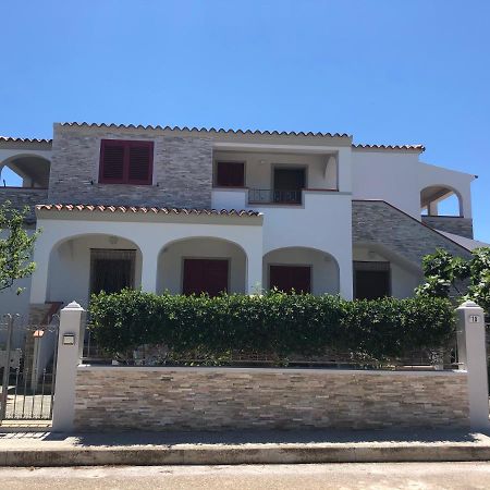 Appartamento In Villa Andreina Orosei Exterior photo