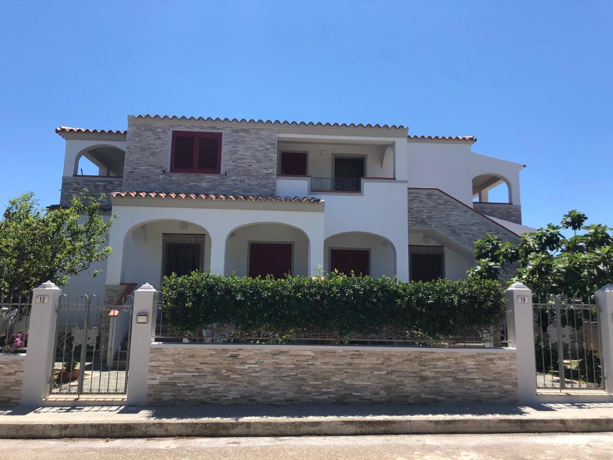 Appartamento In Villa Andreina Orosei Exterior photo