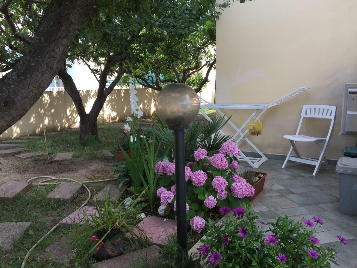 Appartamento In Villa Andreina Orosei Exterior photo