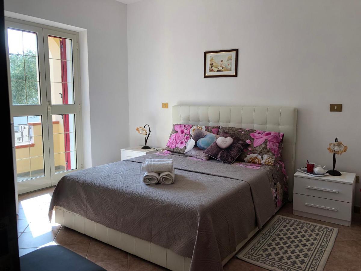 Appartamento In Villa Andreina Orosei Exterior photo